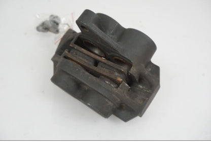 Vänster sida på Bromsok från en Yamaha YZF R6 -2006 motorcykel.