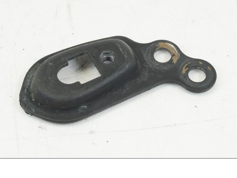 Framsidan på Blinkersfäste från en Yamaha WR 125 -2011 motorcykel.