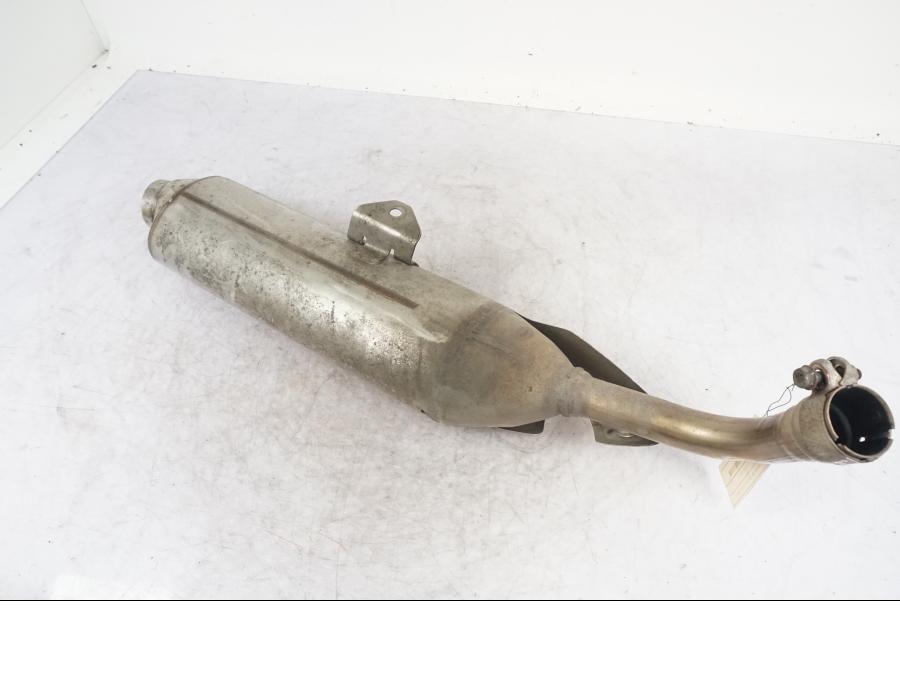 Höger sida på Ljuddämpare från en Honda CBF 1000 -2007 motorcykel.