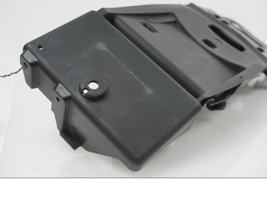 Extrabild2 på Undertail från en Suzuki GSX-R 750 -2009 motorcykel.