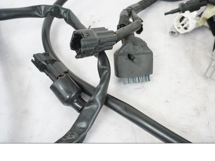 Extrabild1 på Kabelstam från en Yamaha MT-09 -2020 motorcykel.