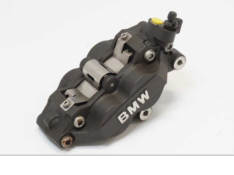 Baksidan på Bromsok från en BMW R 1150 RS -2004 motorcykel.