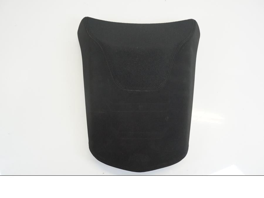 Framsidan på Sadel från en KTM 1290 Super Adventure -2021 motorcykel.