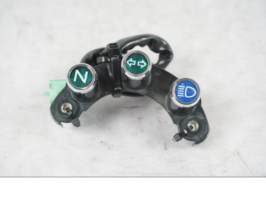 Framsidan på Kontrollamppanel från en Honda VT 600 C -1998 motorcykel.