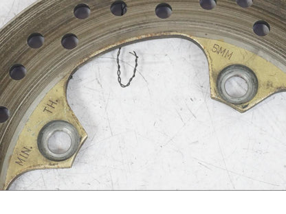 Vänster sida på Bromsskiva från en Kawasaki ZX-12R -2000 motorcykel.