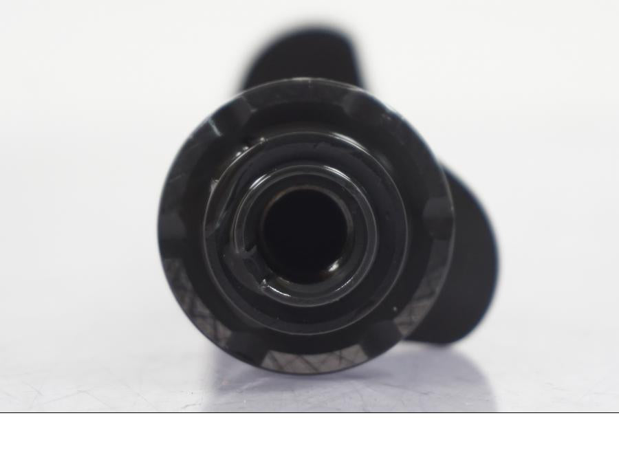 Baksidan på Kamaxel från en BMW R NineT -2017 motorcykel.