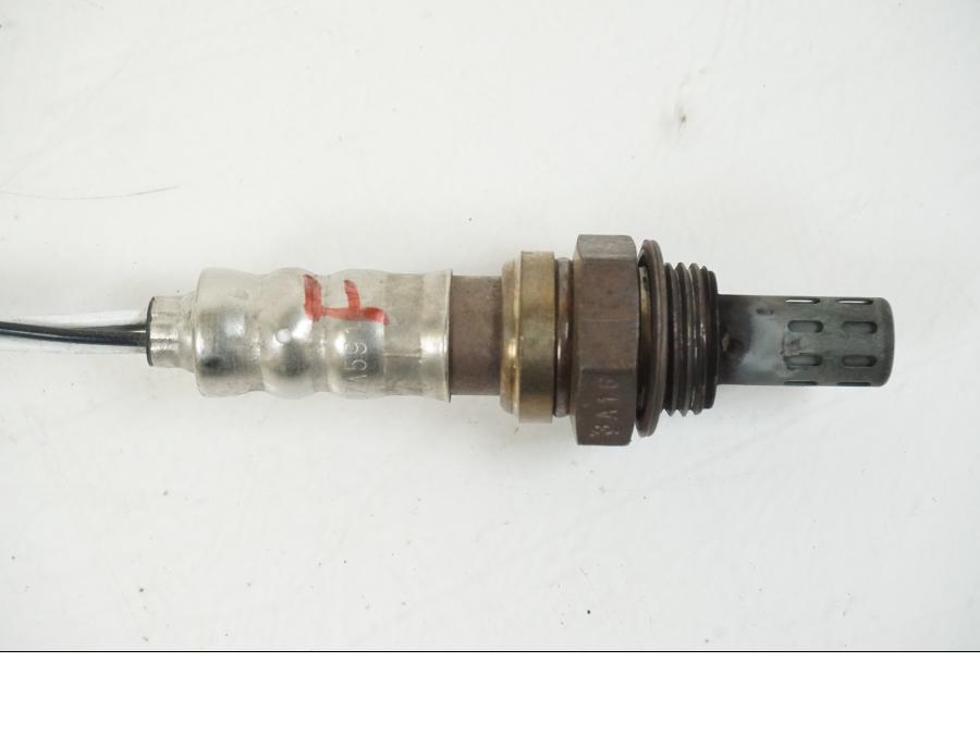 Snett uppifrån på Lambdasond från en KTM 990 SM -2009 motorcykel.