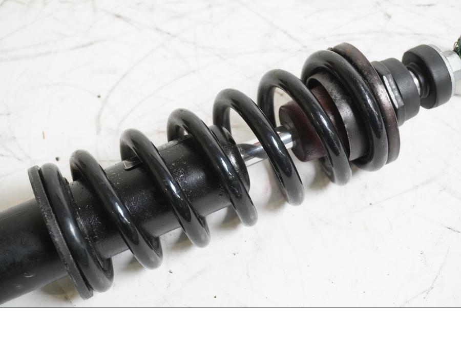 Höger sida på Stötdämpare från en BMW R 1100 S -2001 motorcykel.