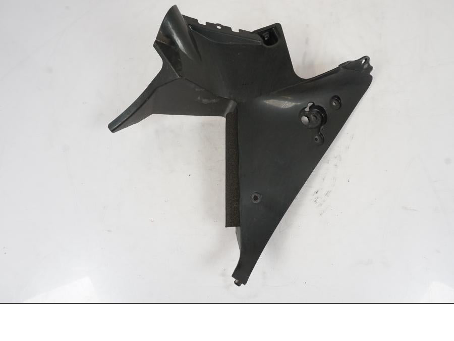 Framsidan på Innerskärm från en Honda CBR 900 RR -2003 motorcykel.