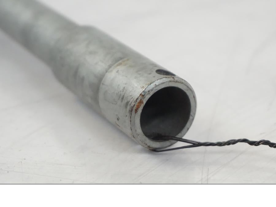 Baksidan på Axel från en BMW F 650 CS -2002 motorcykel.