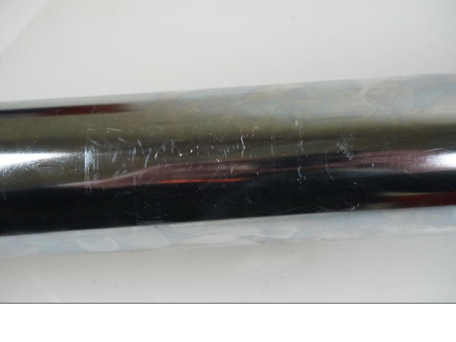 Snett nerifrån på Ljuddämpare Sport från en H-D Fat Boy -2016 motorcykel.