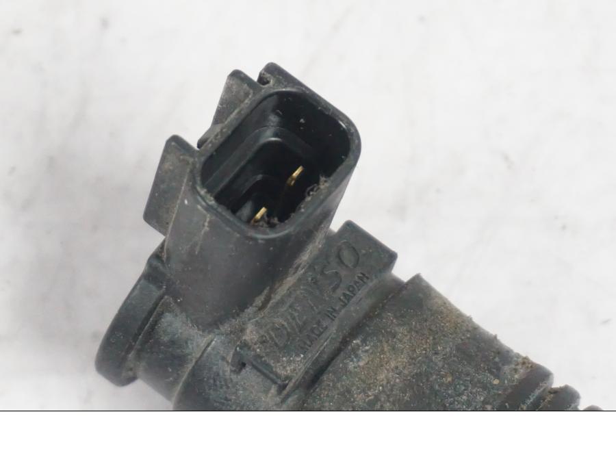 Baksidan på Tändspole från en KTM 1290 Super Duke -2019 motorcykel.