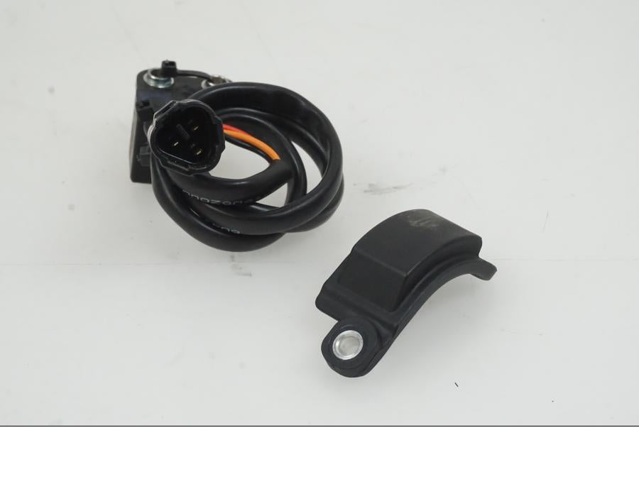 Baksidan på Nivåsensor från en KTM 1290 Super Duke -2019 motorcykel.