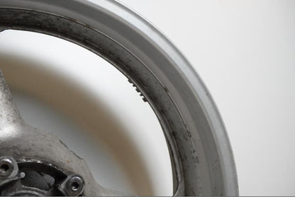 Extrabild4 på Fälg från en Suzuki SV 650 -2003 motorcykel.