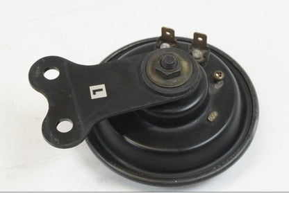 Höger sida på Signalhorn / Tuta från en Kawasaki VN 800 -2000 motorcykel.