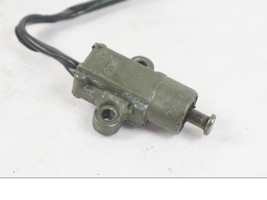 Höger sida på Sidostödsbrytare från en Yamaha XVS 1100 -2004 motorcykel.