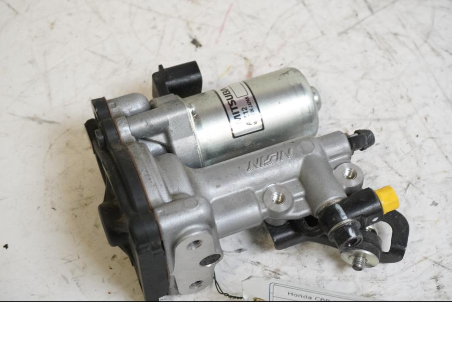 Framsidan på ABS Modulator från en Honda CBR 1000 RR -2009 motorcykel.