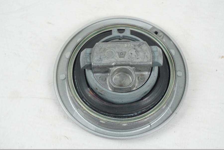 Extrabild3 på <p>Låssats från Honda CB 500 F 2013.</p>

<p>Tändningslås, antenn, tanklock, sadellås, CDI/ECU och 1st nyckel.</p> motorcykel.