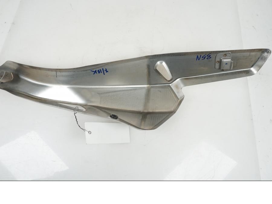 Vänster sida på Värmeskydd från en Kawasaki NINJA 400 -2018 motorcykel.