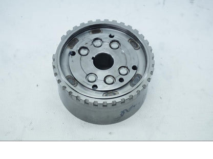 Baksidan på Generator från en KTM Alla -2019 motorcykel.