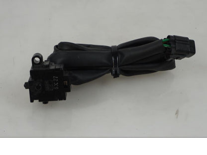 Framsidan på Bromsljuskontakt från en Yamaha FJR 1300 -2016 motorcykel.