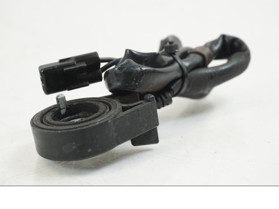 Höger sida på Sidostödsbrytare från en Honda CB 650 F Hornet -2017 motorcykel.