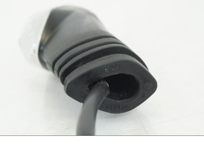 Vänster sida på Blinkers LED från en Ducati Streetfighter V4 -2020 motorcykel.