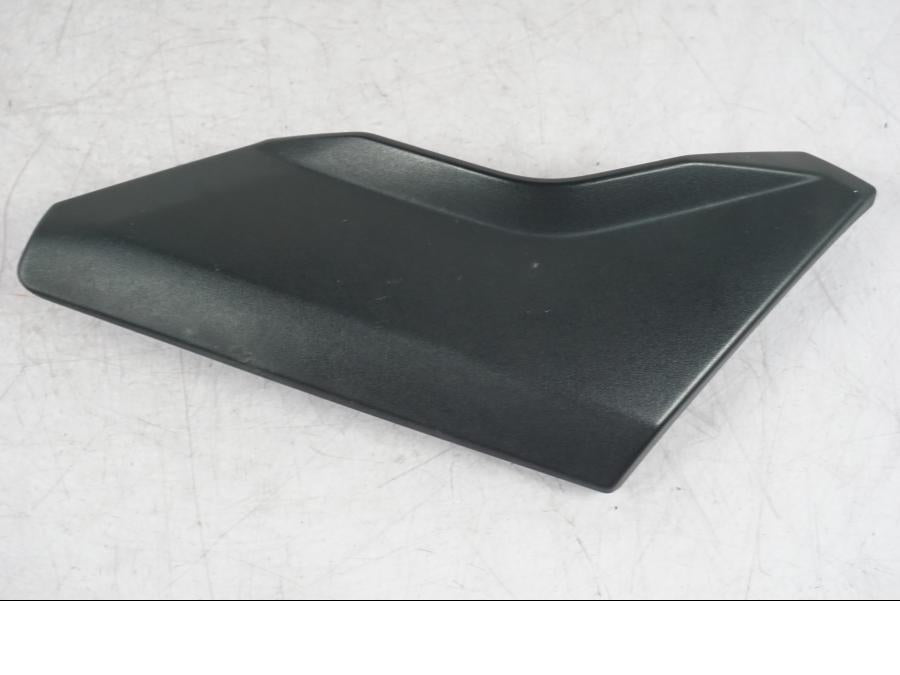 Framsidan på Sidopanel från en BMW R 1200 GS -2005 motorcykel.