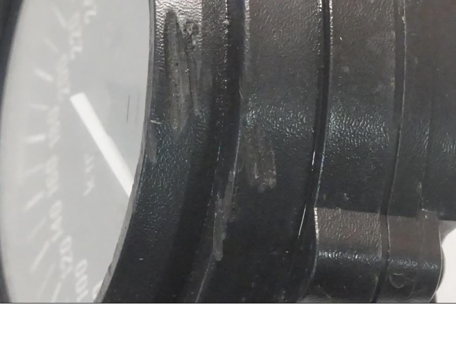 Höger sida på Instrumentpanel från en Kawasaki ZX-9R -1998 motorcykel.