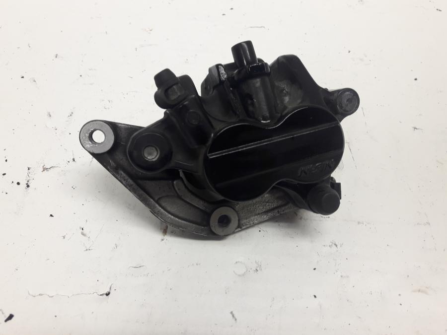 Framsidan på Bromsok från en Triumph Tiger -1999 motorcykel.