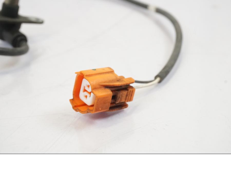 Höger sida på ABS givare från en Honda NT 700 -2008 motorcykel.