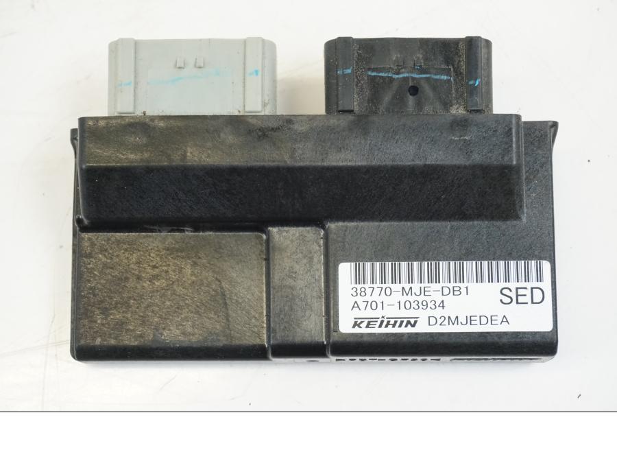 Framsidan på CDI / ECU från en Honda CB 650 F Hornet -2017 motorcykel.