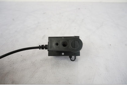 Vänster sida på USB-uttag från en Kawasaki Z 800 -2014 motorcykel.