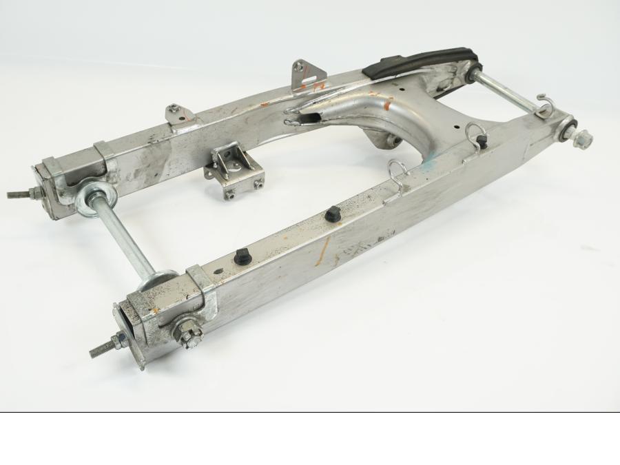 Höger sida på Sving från en Kawasaki KLX 230 -2019 motorcykel.