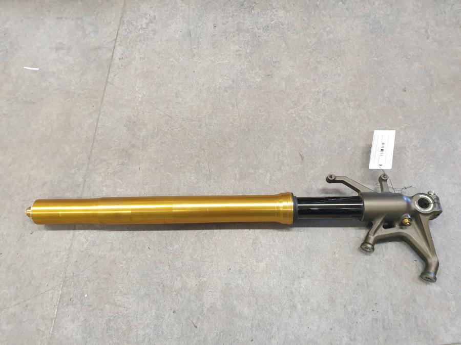 Framsidan på Gaffelben från en Kawasaki ZX-10R -2005 motorcykel.