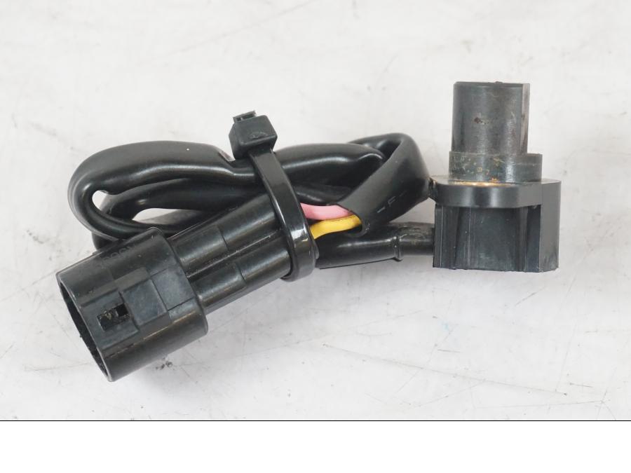 Framsidan på Hastighetsgivare från en Kawasaki ZZ-R 1400 -2009 motorcykel.