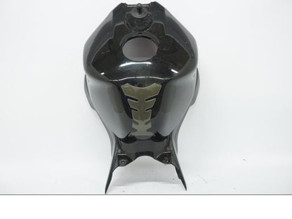 Framsidan på Bensintankskåpa från en Honda CBR 1000 RR -2006 motorcykel.