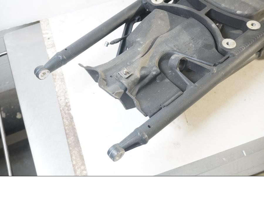 Framsidan på Bakram från en Triumph Street Triple R -2009 motorcykel.