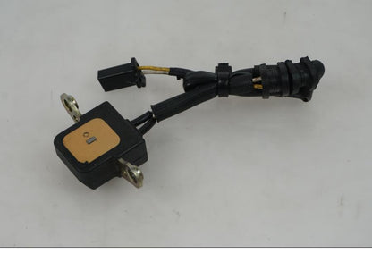 Baksidan på Tändpickup från en Honda CBR 900 RR -1992 motorcykel.