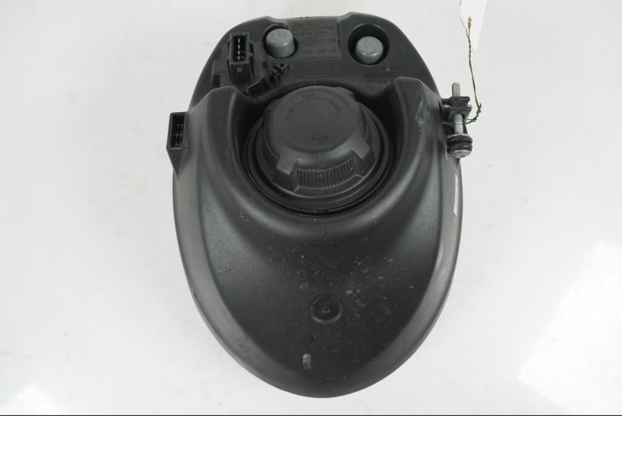 Extrabild2 på Strålkastare från en MV Agusta Dragster -2014 motorcykel.