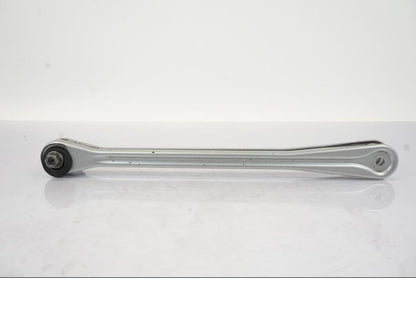 Baksidan på Svinglänkage från en BMW R 1150 RS -2003 motorcykel.