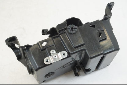 Baksidan på ABS Låda från en Honda CB 650 F Hornet -2017 motorcykel.