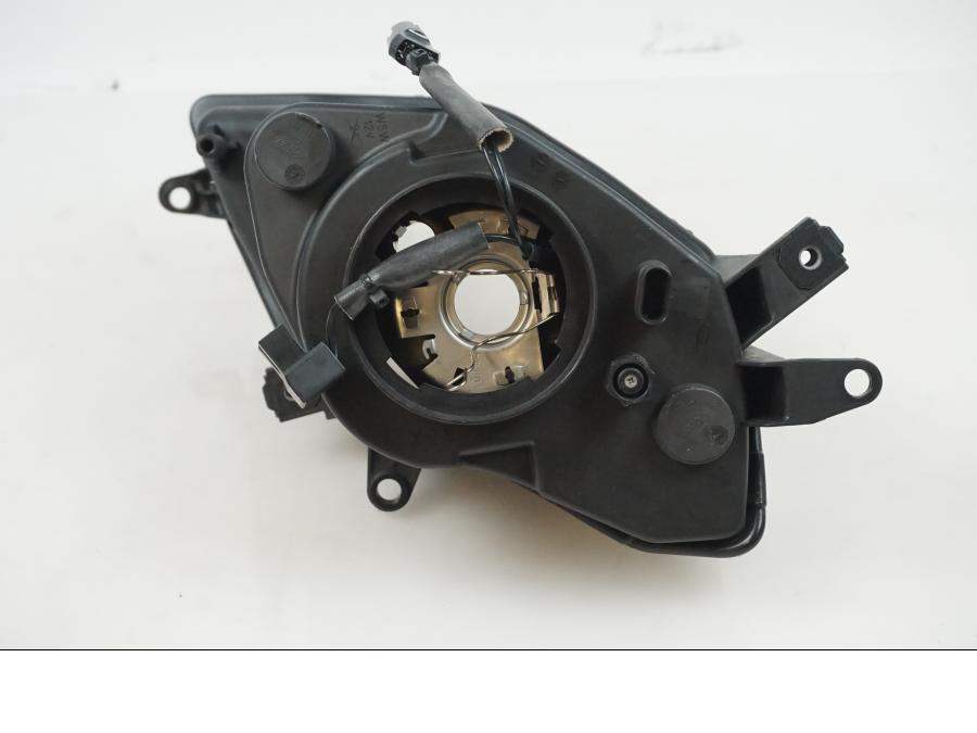 Höger sida på Strålkastare från en BMW S 1000 XR -2016 motorcykel.