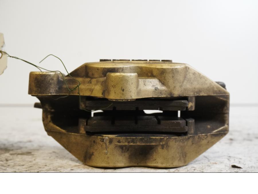 Höger sida på Bromsok från en KTM 640 Duke -2006 motorcykel.