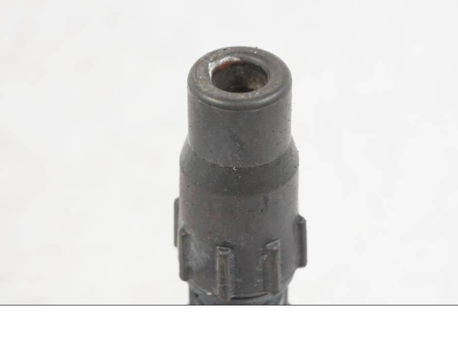 Vänster sida på Tändspole från en Suzuki GSX-R 600 -2007 motorcykel.