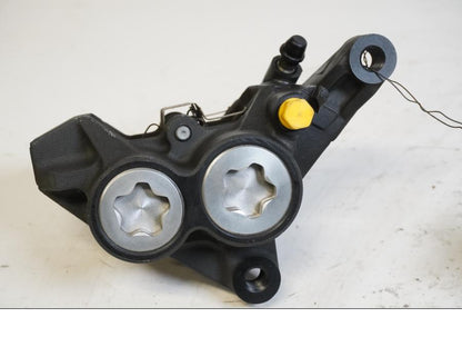 Framsidan på Bromsok från en Yamaha MT-07 -2014 motorcykel.