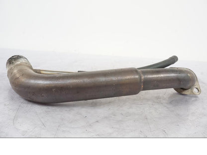 Snett nerifrån på Grenrör från en Yamaha YZF-R 125 -2008 motorcykel.