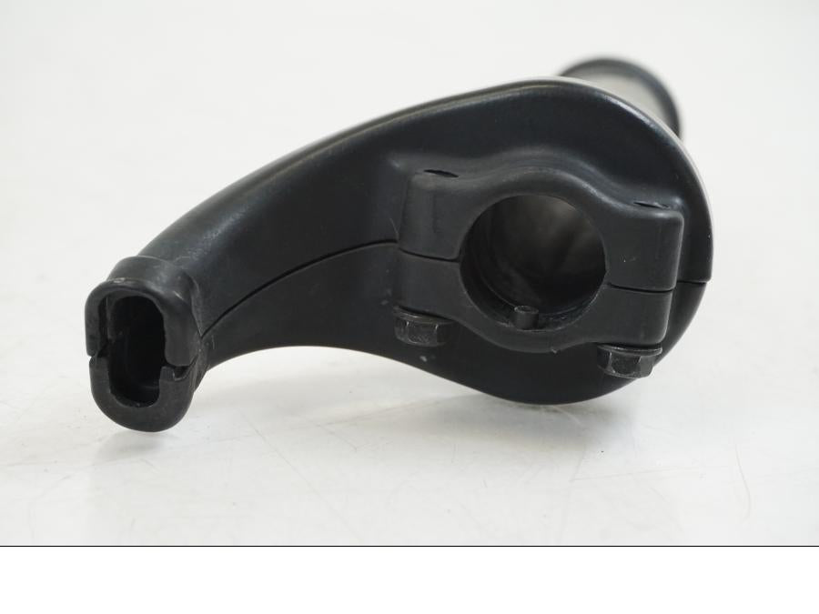 Snett uppifrån på Gasklo från en Ducati Streetfighter S -2011 motorcykel.