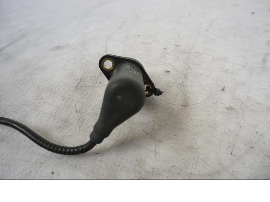 Vänster sida på ABS givare från en BMW R 1150 GS -2002 motorcykel.