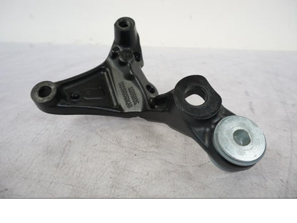 Snett uppifrån på Sidostödsfäste från en KTM 1290 Super Duke R -2023 motorcykel.